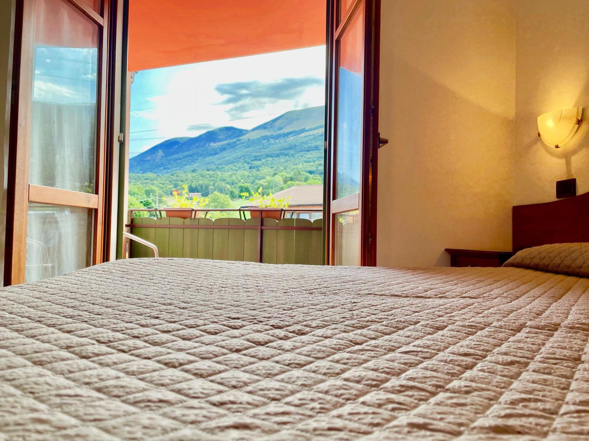 Hotel Edelweiss 圣奇诺·迪·蒙塔尼亚 外观 照片